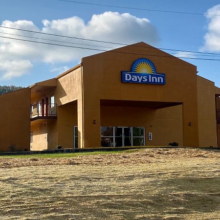 Days Inn By Wyndham Морхед Экстерьер фото