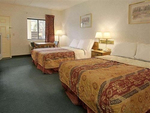 Days Inn By Wyndham Морхед Экстерьер фото